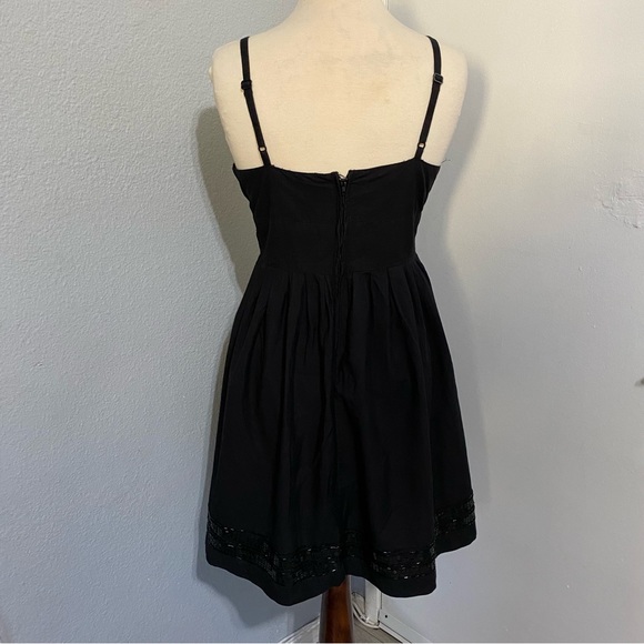 G by Guess Black Fit and Flared V NeckLine Dress Embroidered Sequence Size L - Picture 5 of 16